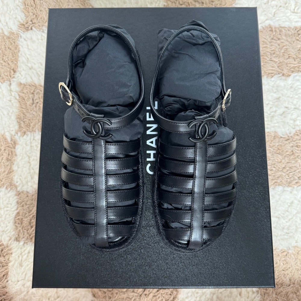 Chanel 24C Fisherman Sandals Sz 39 Black - Picture 3 of 6